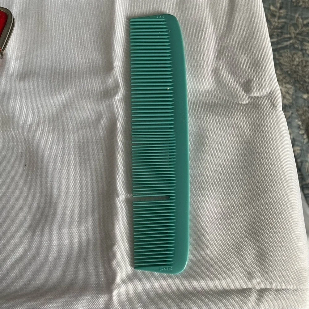 2 DuPont Vintage Blue Teal Nylon Combs Large 326 Barber Hairdresser Brush